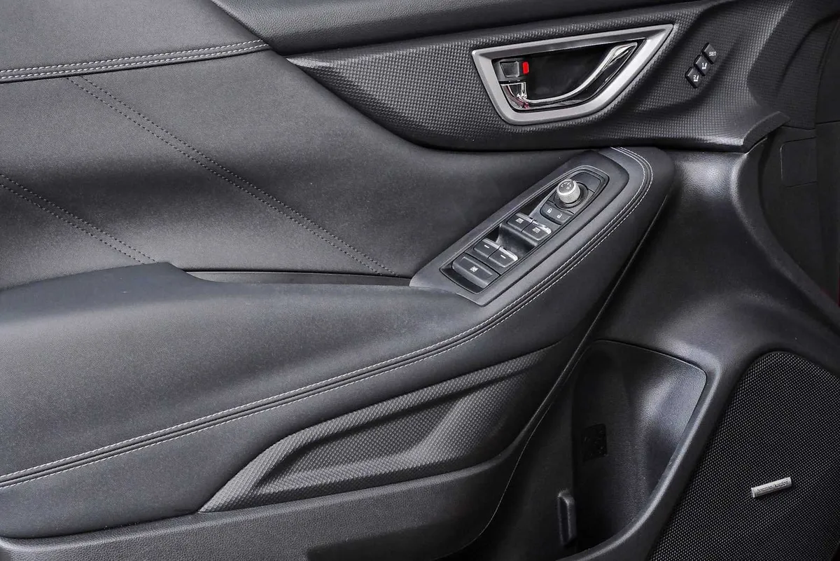 2020 SUBARU FORESTER Touring thumbnail 6