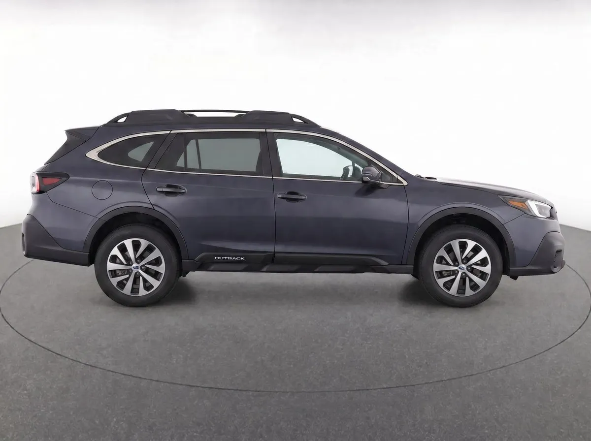 2020 Subaru Outback Premium thumbnail 8