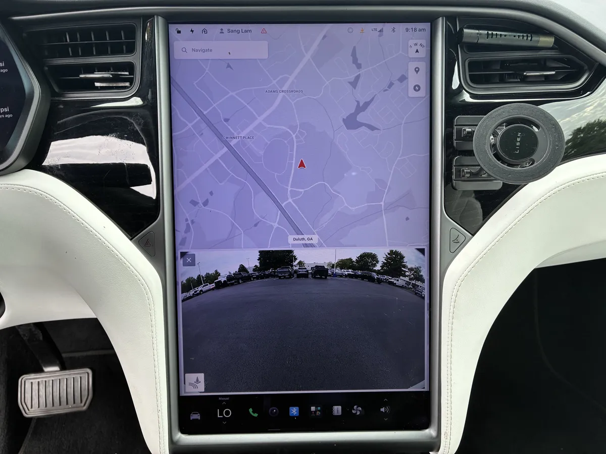 2020 Tesla Model X Long Range thumbnail 29