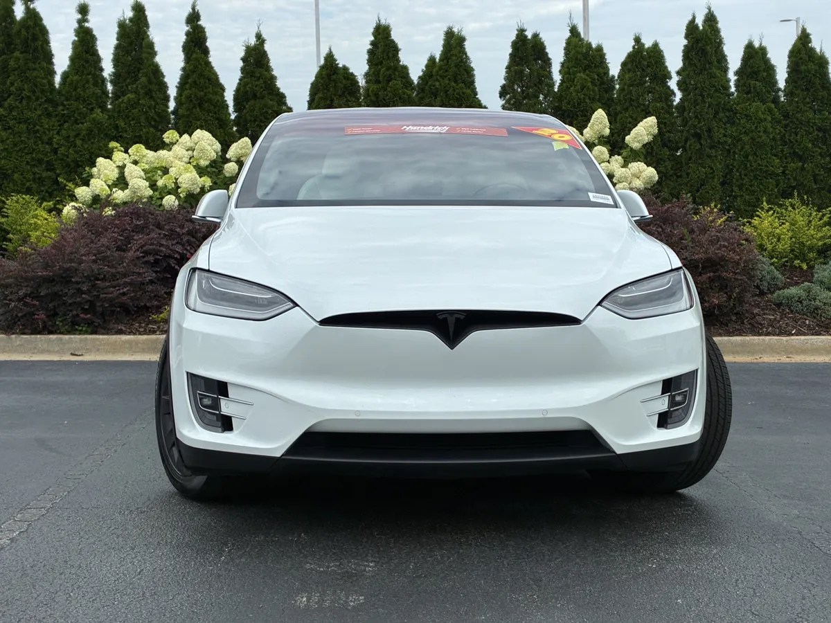 2020 Tesla Model X Long Range thumbnail 4