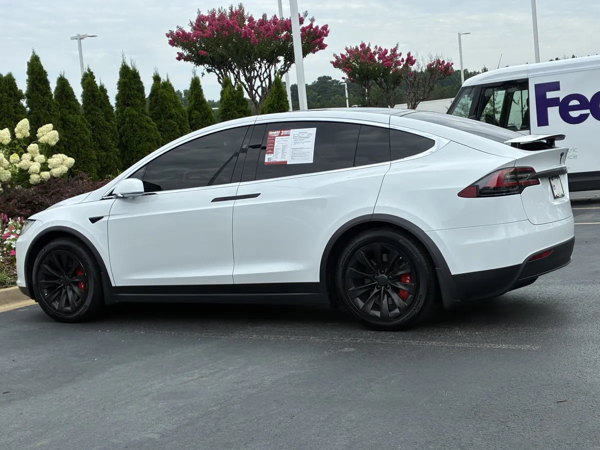 2020 Tesla Model X Long Range thumbnail 8