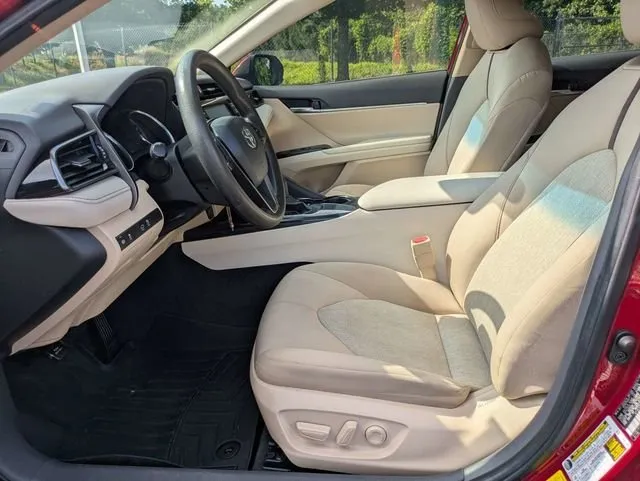 2020 Toyota Camry LE thumbnail 20