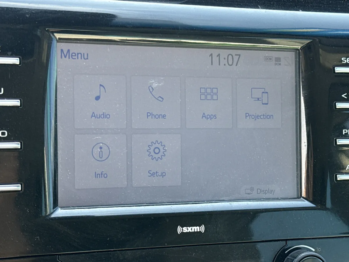 2020 Toyota Camry SE thumbnail 21