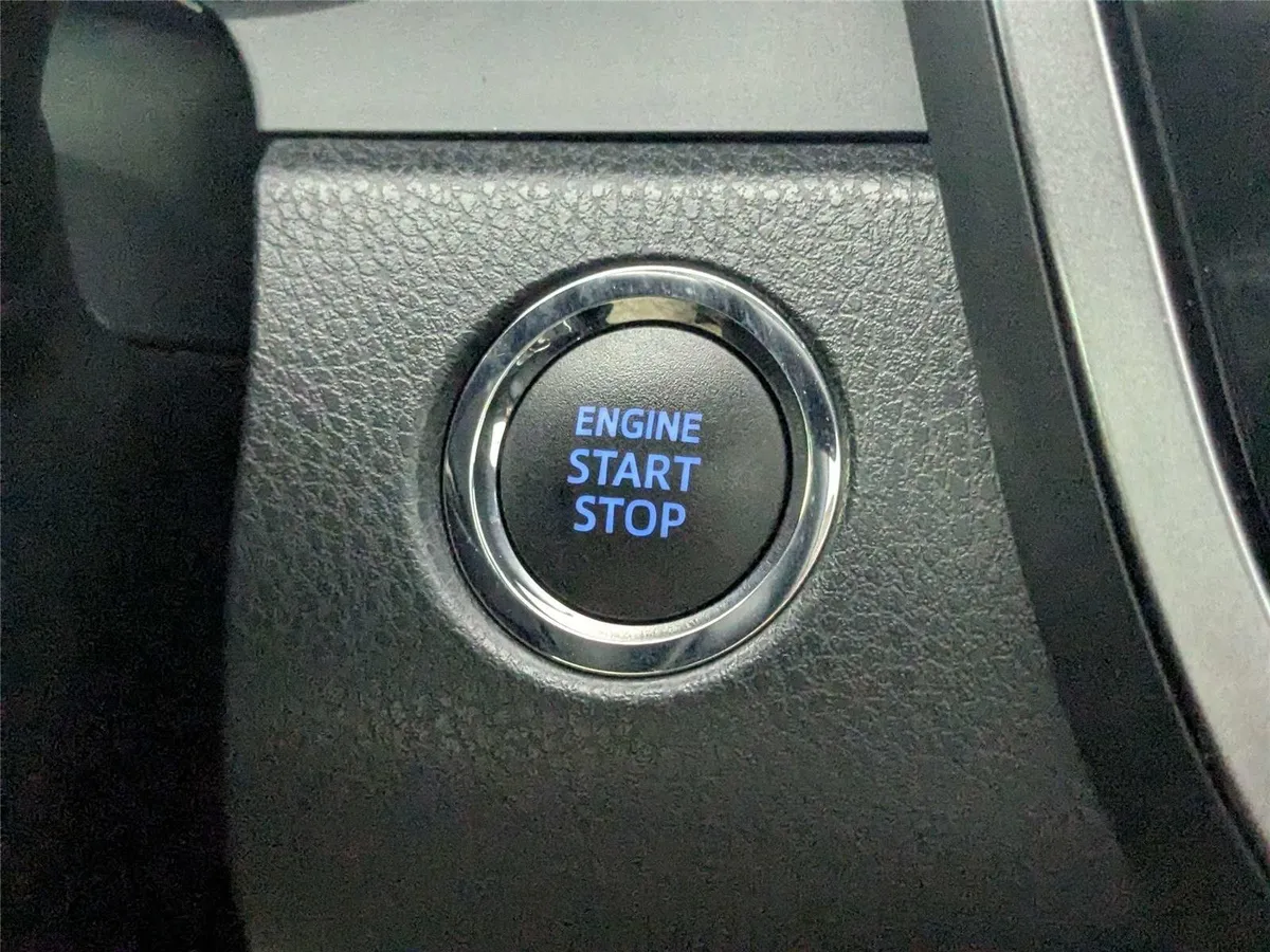 2020 Toyota Camry XSE thumbnail 29