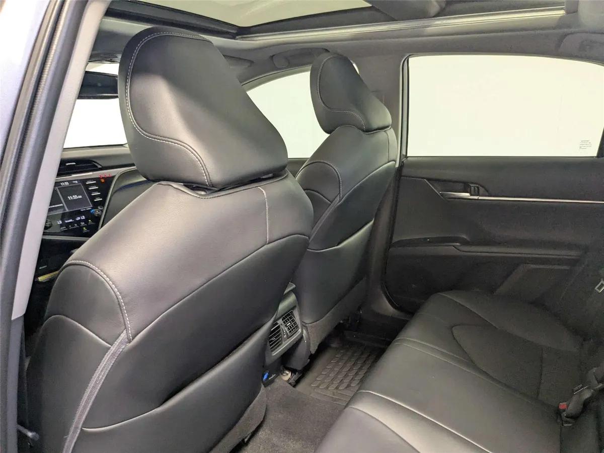 2020 Toyota Camry XSE thumbnail 39