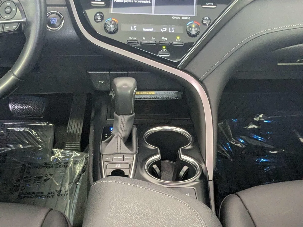 2020 Toyota Camry XSE thumbnail 44