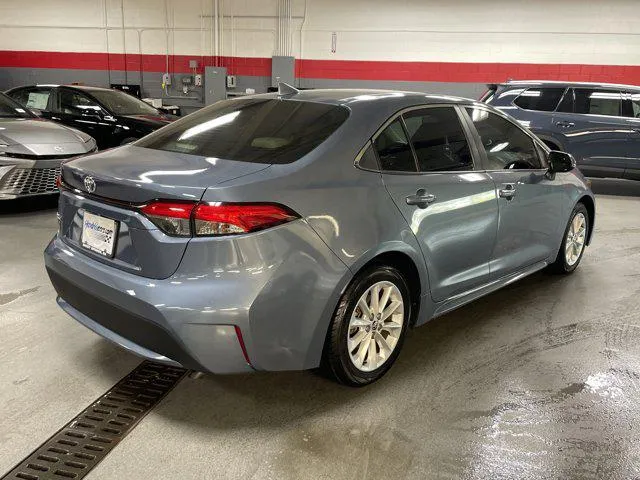 2020 Toyota COROLLA thumbnail 10