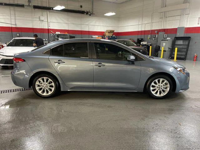 2020 Toyota COROLLA thumbnail 11