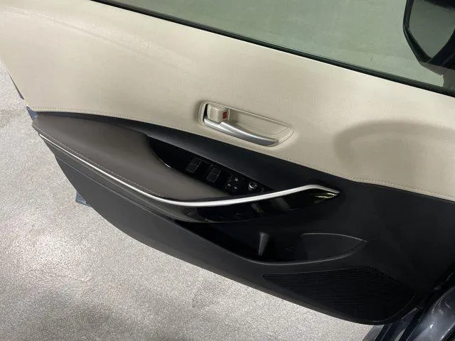 2020 Toyota COROLLA thumbnail 14