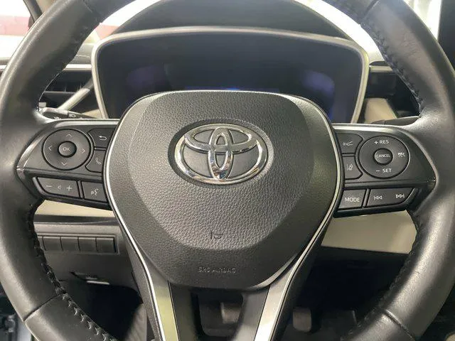 2020 Toyota COROLLA thumbnail 18