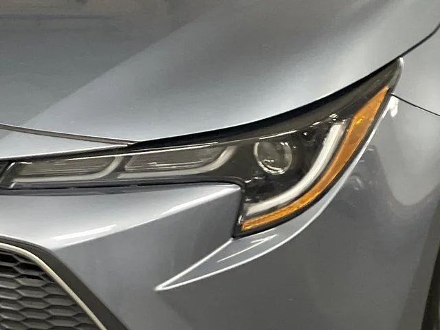 2020 Toyota COROLLA thumbnail 6