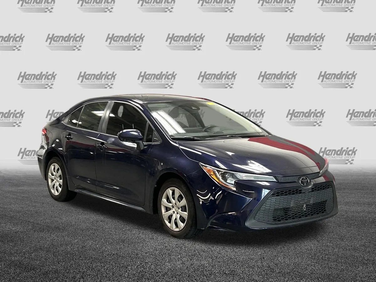 2020 Toyota Corolla LE thumbnail 2