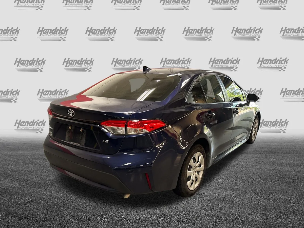 2020 Toyota Corolla LE thumbnail 9