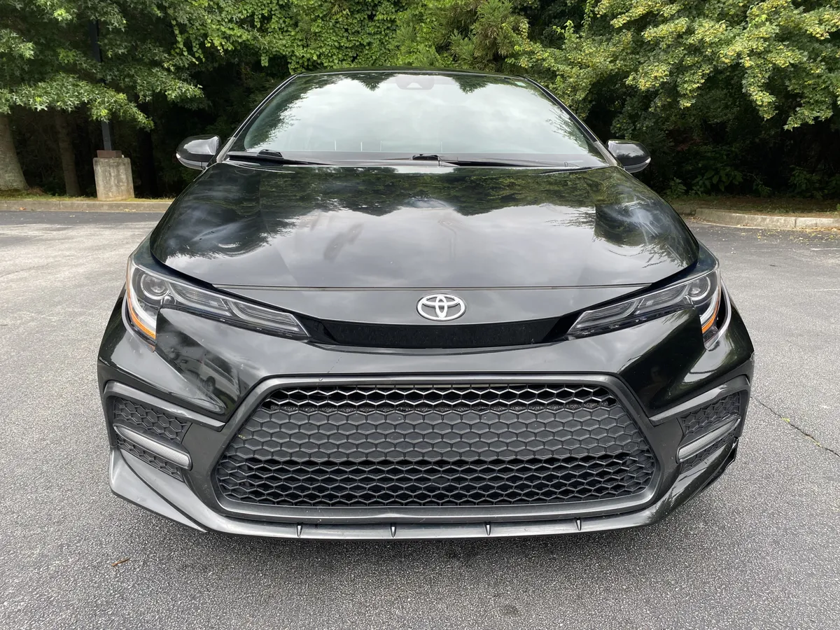 2020 Toyota Corolla SE thumbnail 2