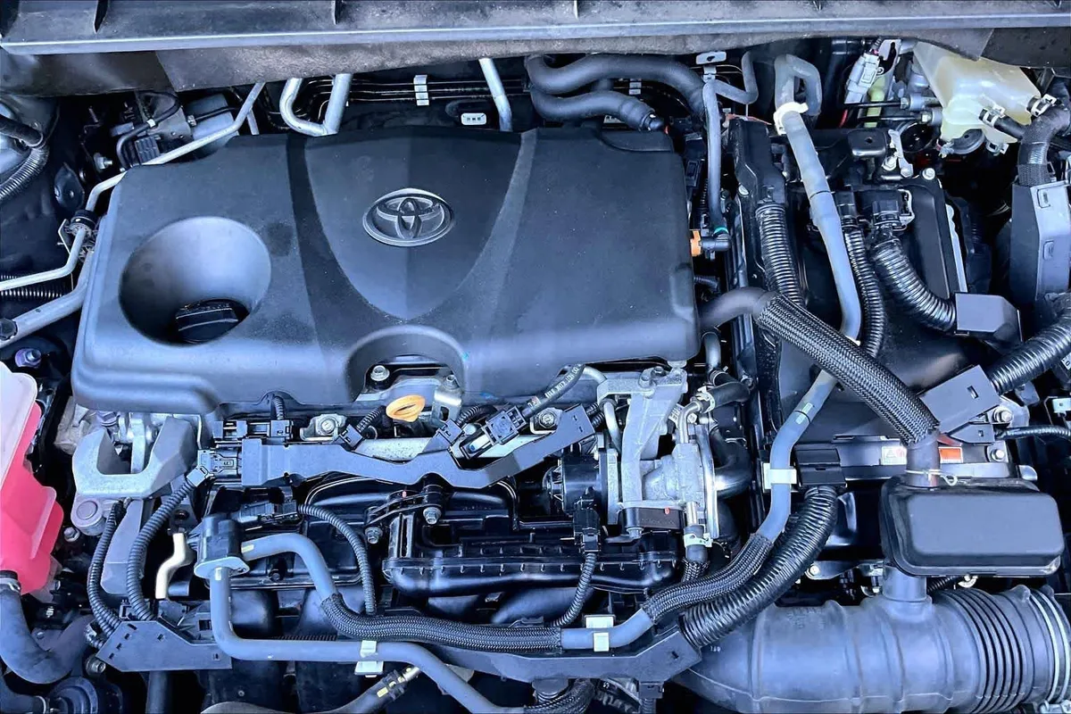 2020 Toyota Highlander Hybrid LE thumbnail 33