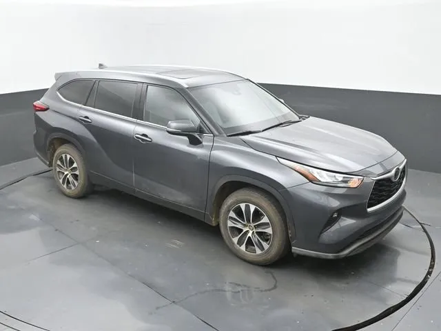 2020 Toyota Highlander XLE thumbnail 13