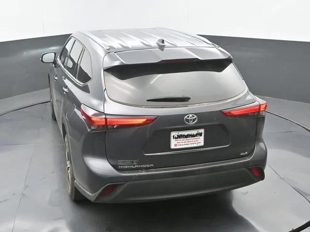 2020 Toyota Highlander XLE thumbnail 15