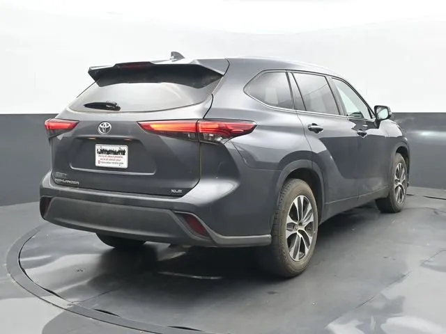 2020 Toyota Highlander XLE thumbnail 6