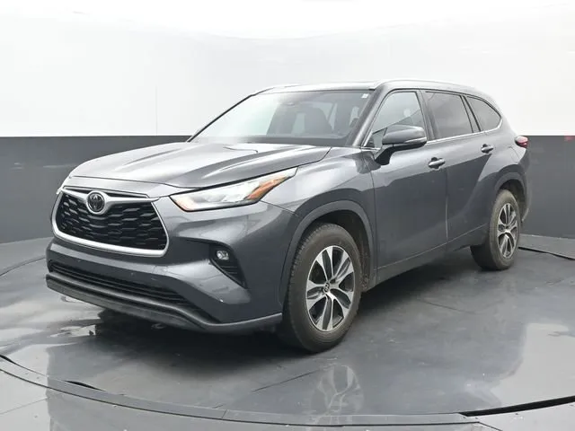 2020 Toyota Highlander XLE thumbnail 8