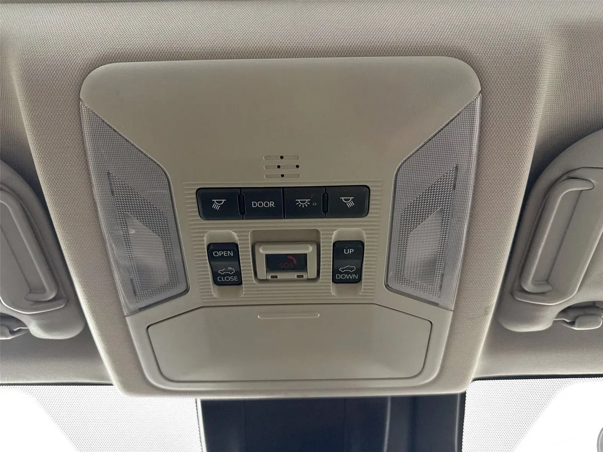 2020 Toyota RAV4 XLE Premium thumbnail 21