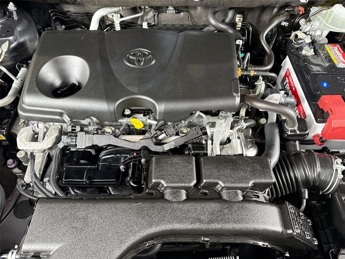 2020 Toyota RAV4 XLE Premium thumbnail 43