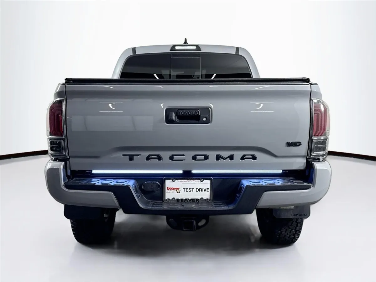 2020 Toyota Tacoma TRD Off-Road thumbnail 10