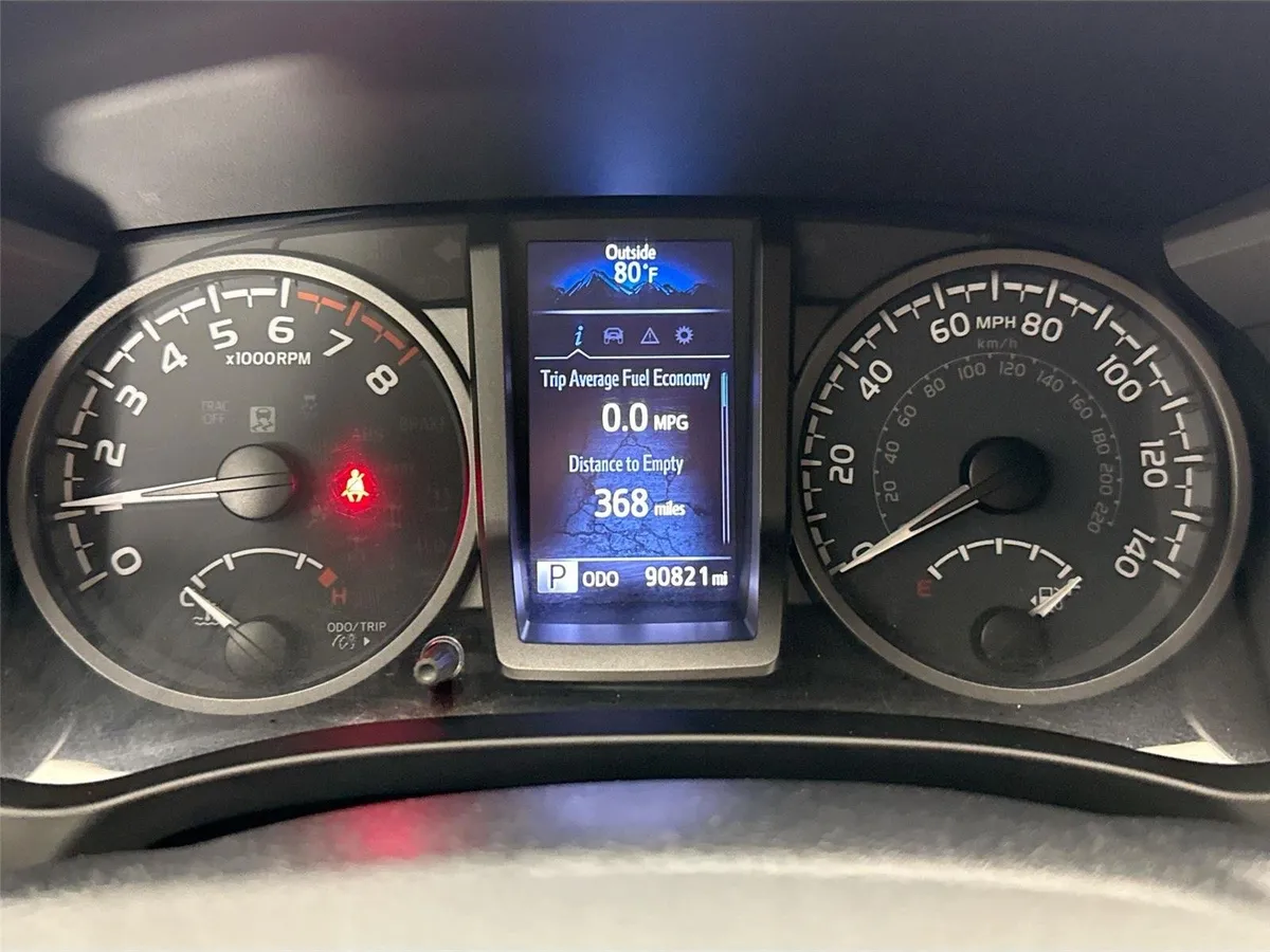 2020 Toyota Tacoma TRD Off-Road thumbnail 18