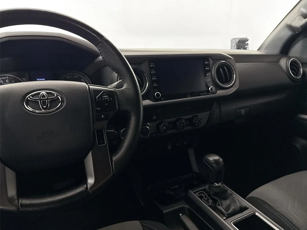 2020 Toyota Tacoma TRD Off-Road thumbnail 30