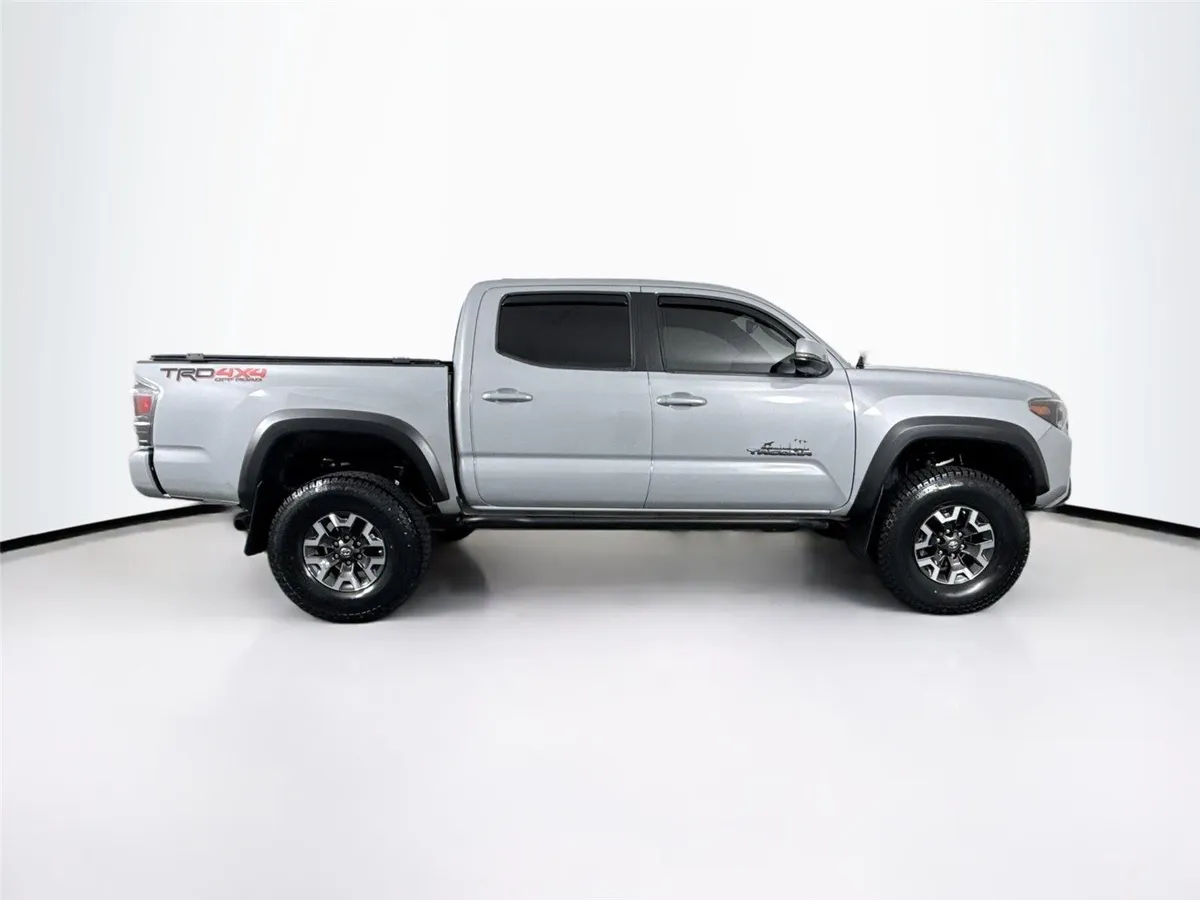 2020 Toyota Tacoma TRD Off-Road thumbnail 9