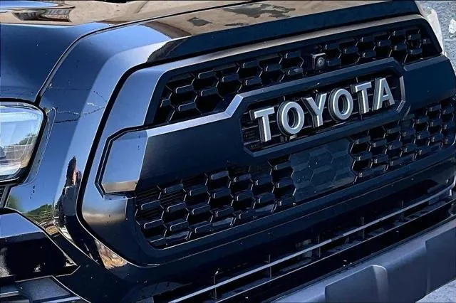 2020 Toyota TACOMA TRD PRO thumbnail 30