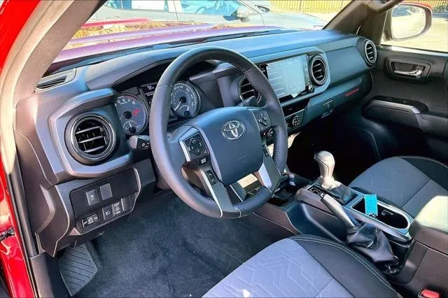2020 Toyota TACOMA TRD SPORT thumbnail 16