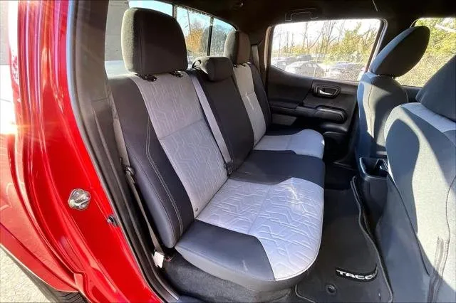 2020 Toyota TACOMA TRD SPORT thumbnail 18