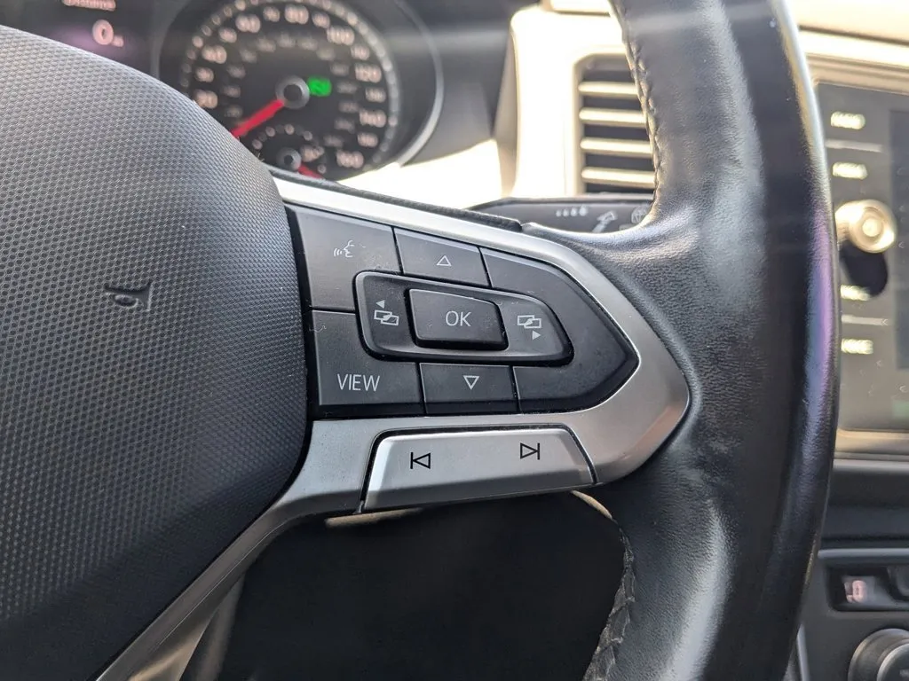 2020 Volkswagen Atlas Cross Sport 3.6L V6 SE w/Technology thumbnail 22