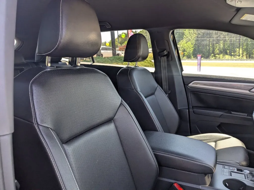 2020 Volkswagen Atlas Cross Sport 3.6L V6 SE w/Technology thumbnail 26