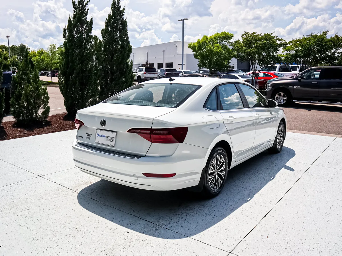 2020 Volkswagen Jetta SE thumbnail 9