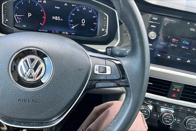 2020 Volkswagen Jetta SEL thumbnail 11
