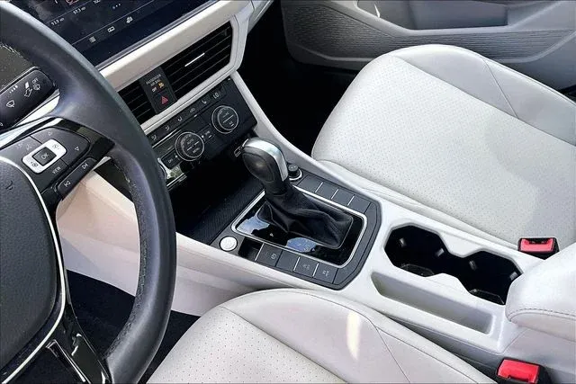 2020 Volkswagen Jetta SEL thumbnail 15