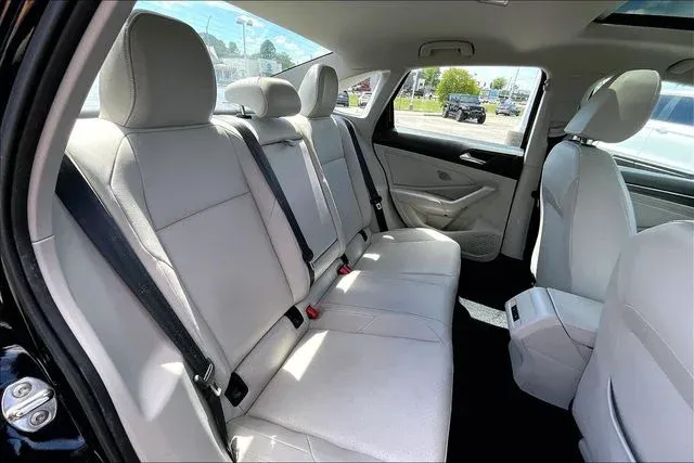 2020 Volkswagen Jetta SEL thumbnail 20