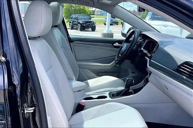2020 Volkswagen Jetta SEL thumbnail 28