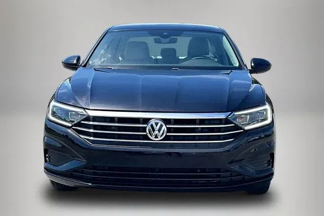 2020 Volkswagen Jetta SEL thumbnail 3