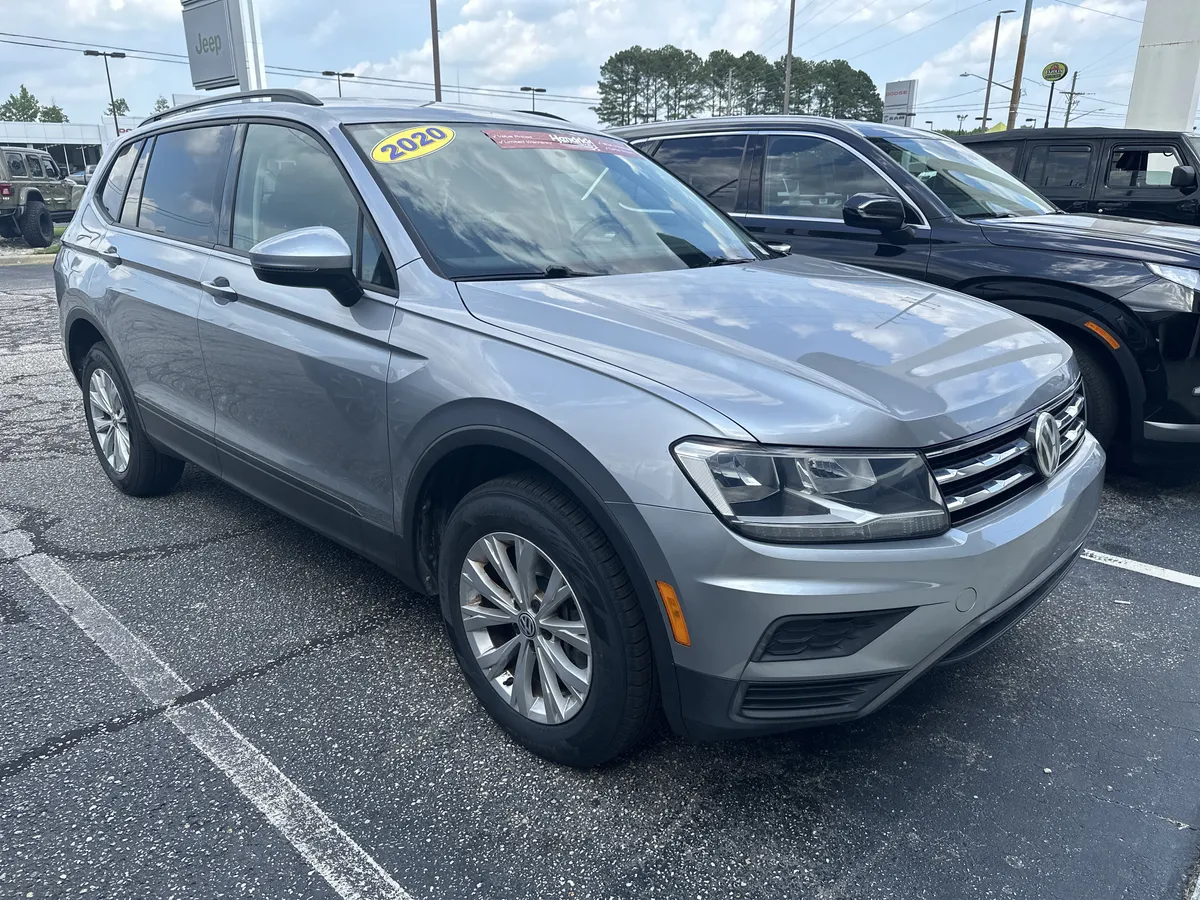 2020 Volkswagen Tiguan S thumbnail 2