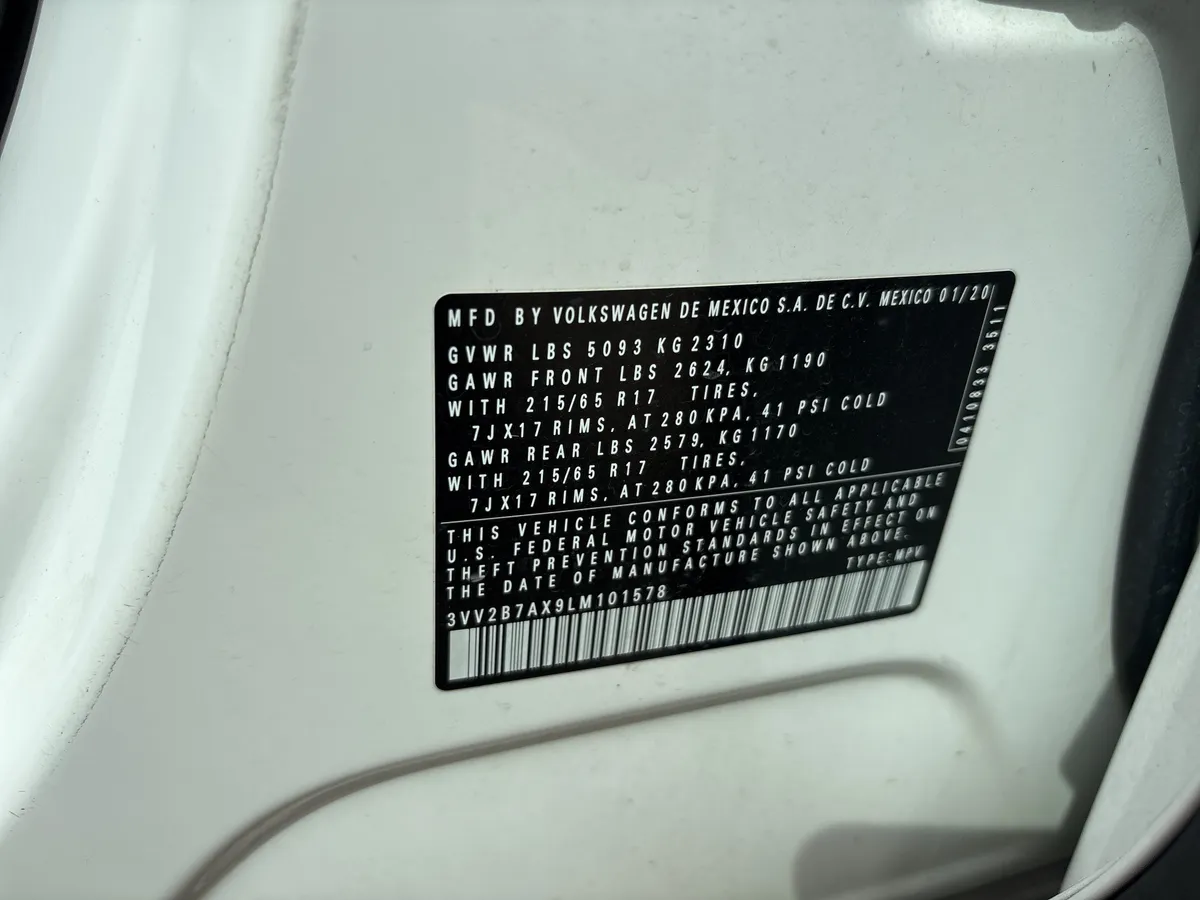 2020 Volkswagen Tiguan SE thumbnail 32