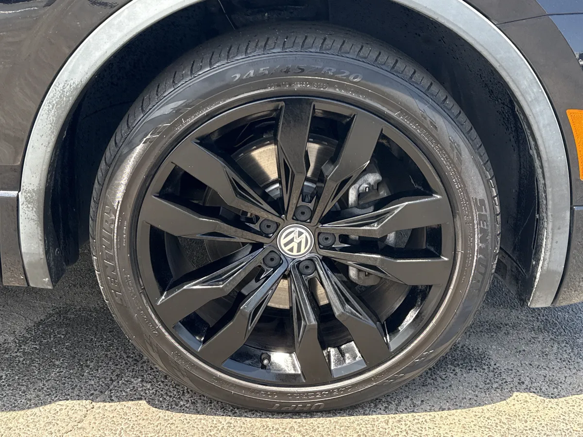 2020 Volkswagen Tiguan SE R-Line Black thumbnail 12