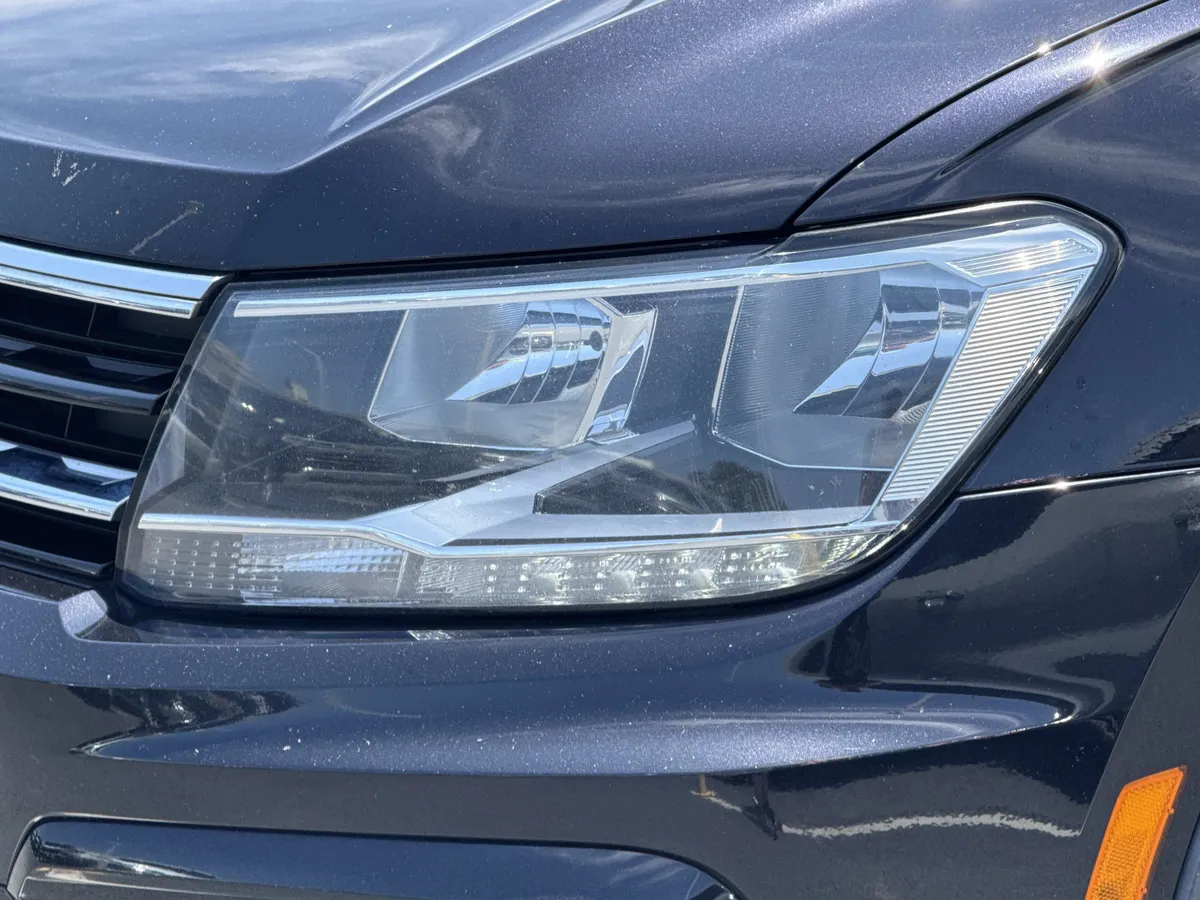 2020 Volkswagen Tiguan SE R-Line Black thumbnail 5