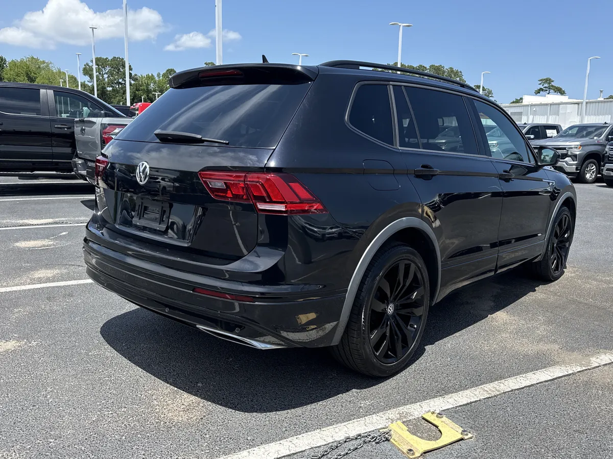 2020 Volkswagen Tiguan SE R-Line Black thumbnail 9