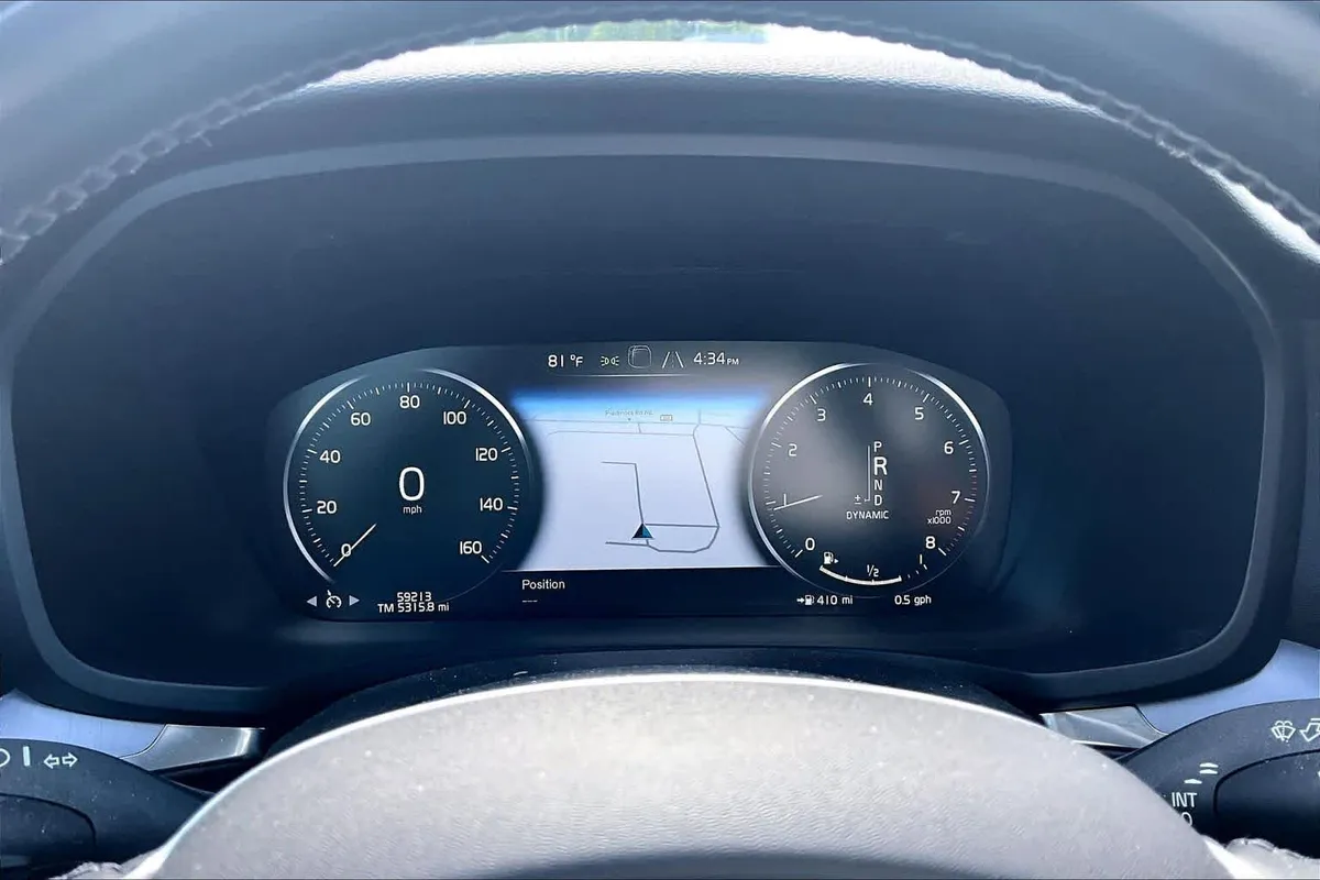 2020 Volvo S60 Momentum thumbnail 26