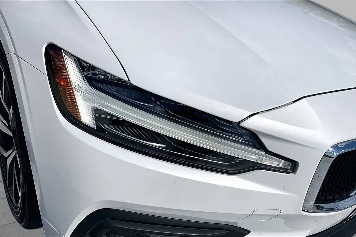 2020 Volvo S60 Momentum thumbnail 28