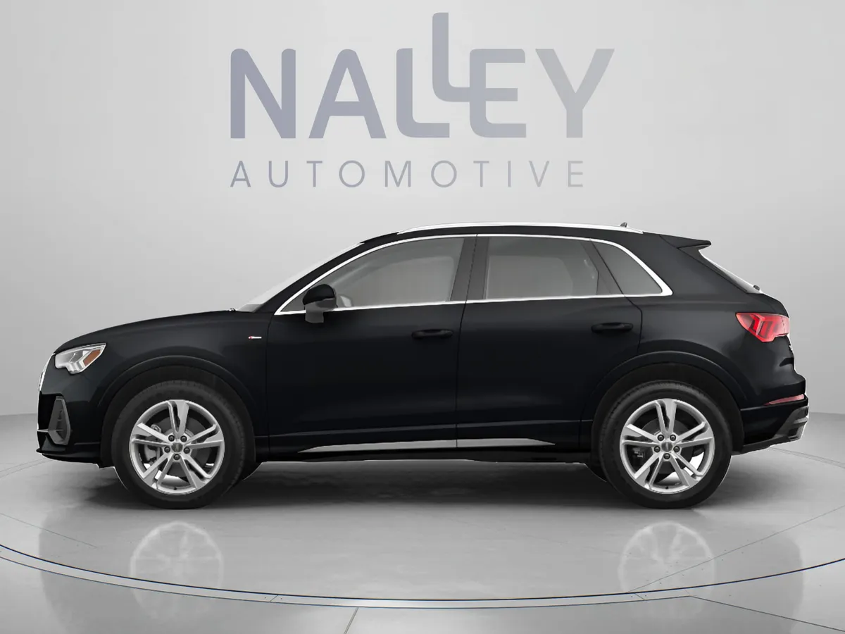 2021 Audi Q3 S line Premium thumbnail 2