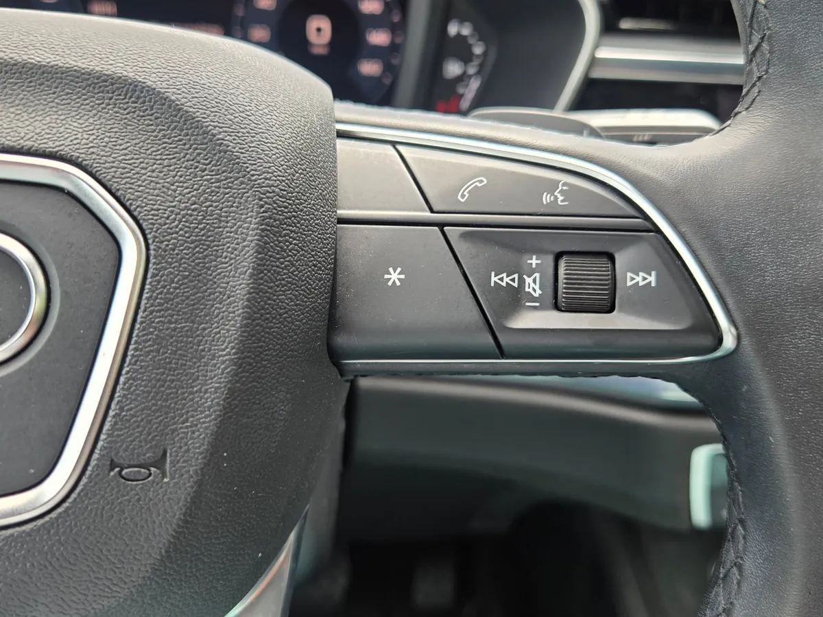 2021 Audi Q3 S line Premium thumbnail 16