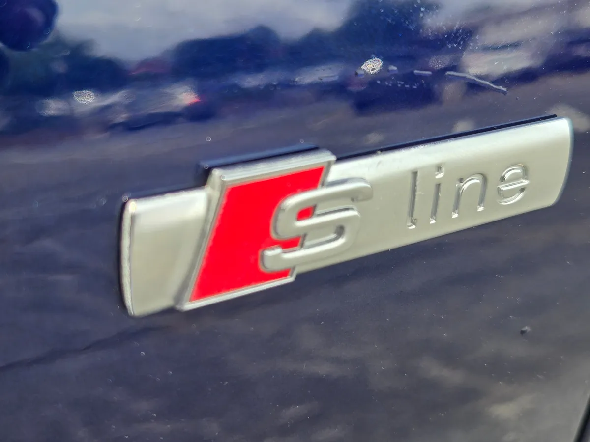 2021 Audi Q3 S line Premium thumbnail 33
